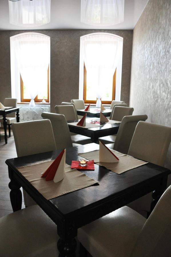 Hotel Mertin Chomutov Zewnętrze zdjęcie